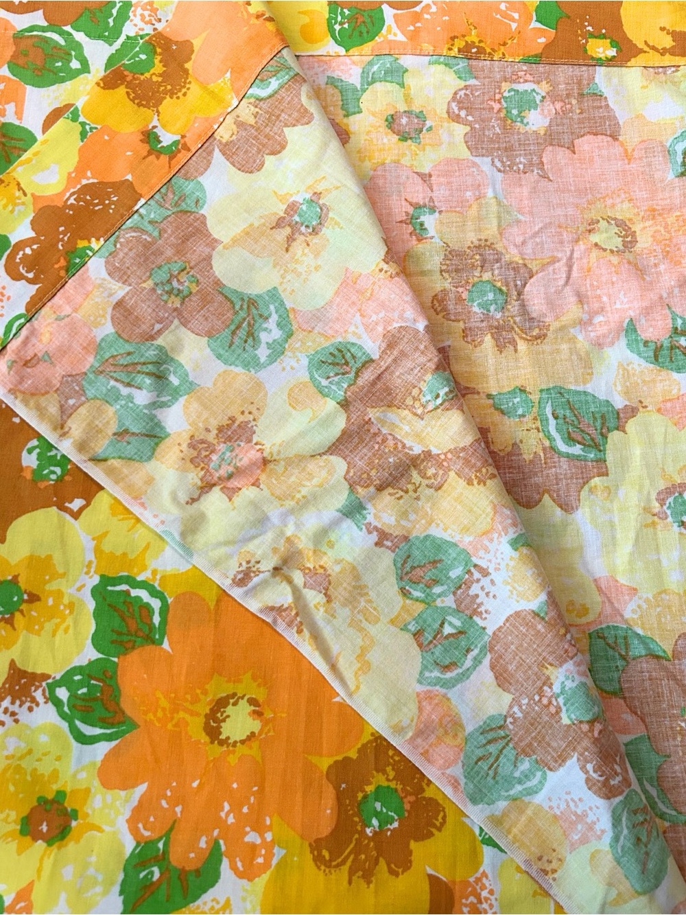 Vintage (1970s) Wabasso - Flower Power Flatsheet